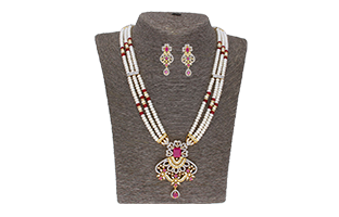 WoW! Fenal Pearl Set (By Sri Jagdamba Pearls)